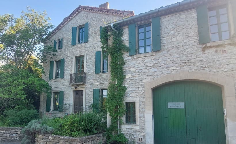 Domaine Montluzia - Hébergement et domaine viticole